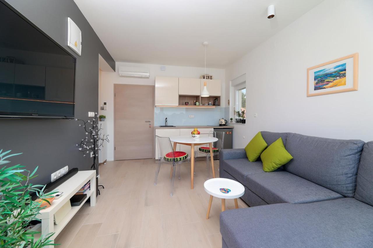 Apartment Alan 2 ヴーシ エクステリア 写真